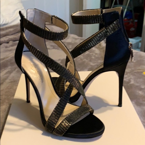 Vince Camuto Heels - Picture 5 of 6